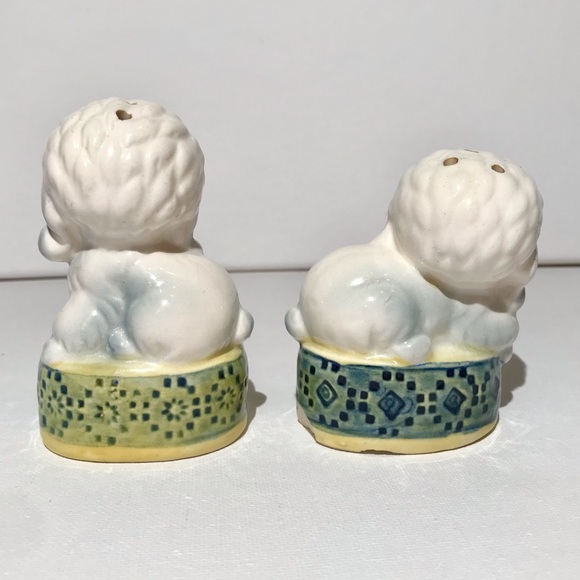 Vintage blue poodle kitschy salt and pepper shakers ceramic giftware knickknacks - Picture 3 of 7